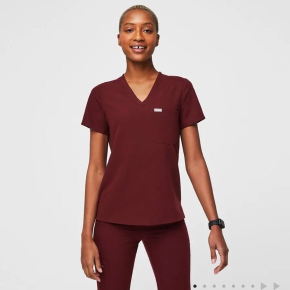 Figs Women's Short Sleeve Tee - Burgundy - Picture 1 of 8
